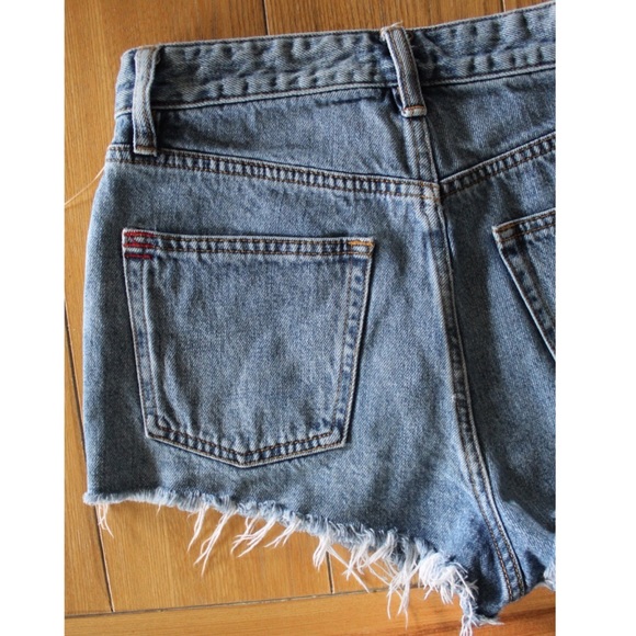 BDG Urban Outfitters Frayed Hem Cheeky Super High Rise Jean Shorts 27 4 - Picture 6 of 9